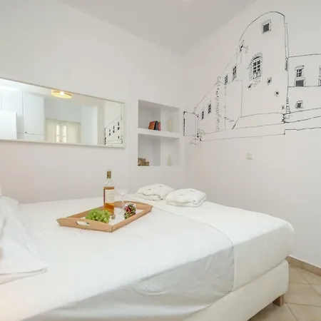 Lofos , Naxos Center *